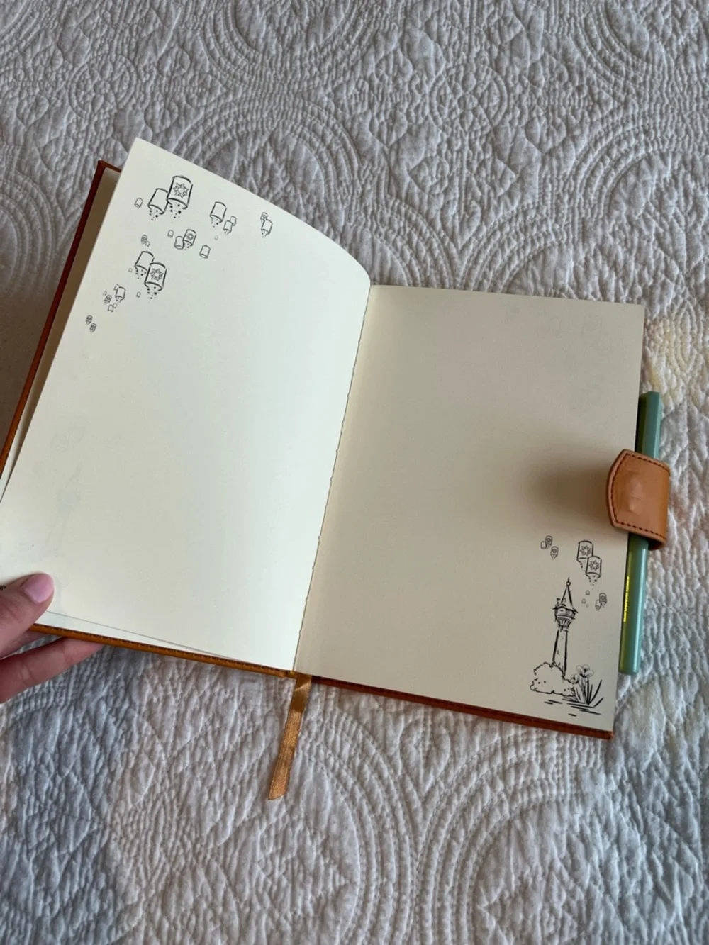 NWOT Tangled Disney Animators Collection Sketchbook - Picture 3 of 4